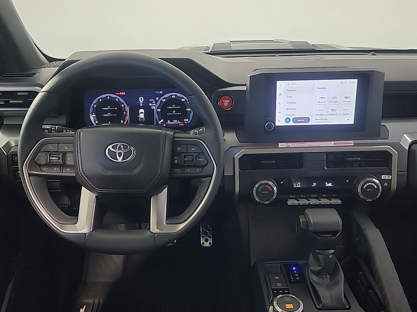 Used 2025 Toyota Tacoma TRD Sport AWD/4WD image 19