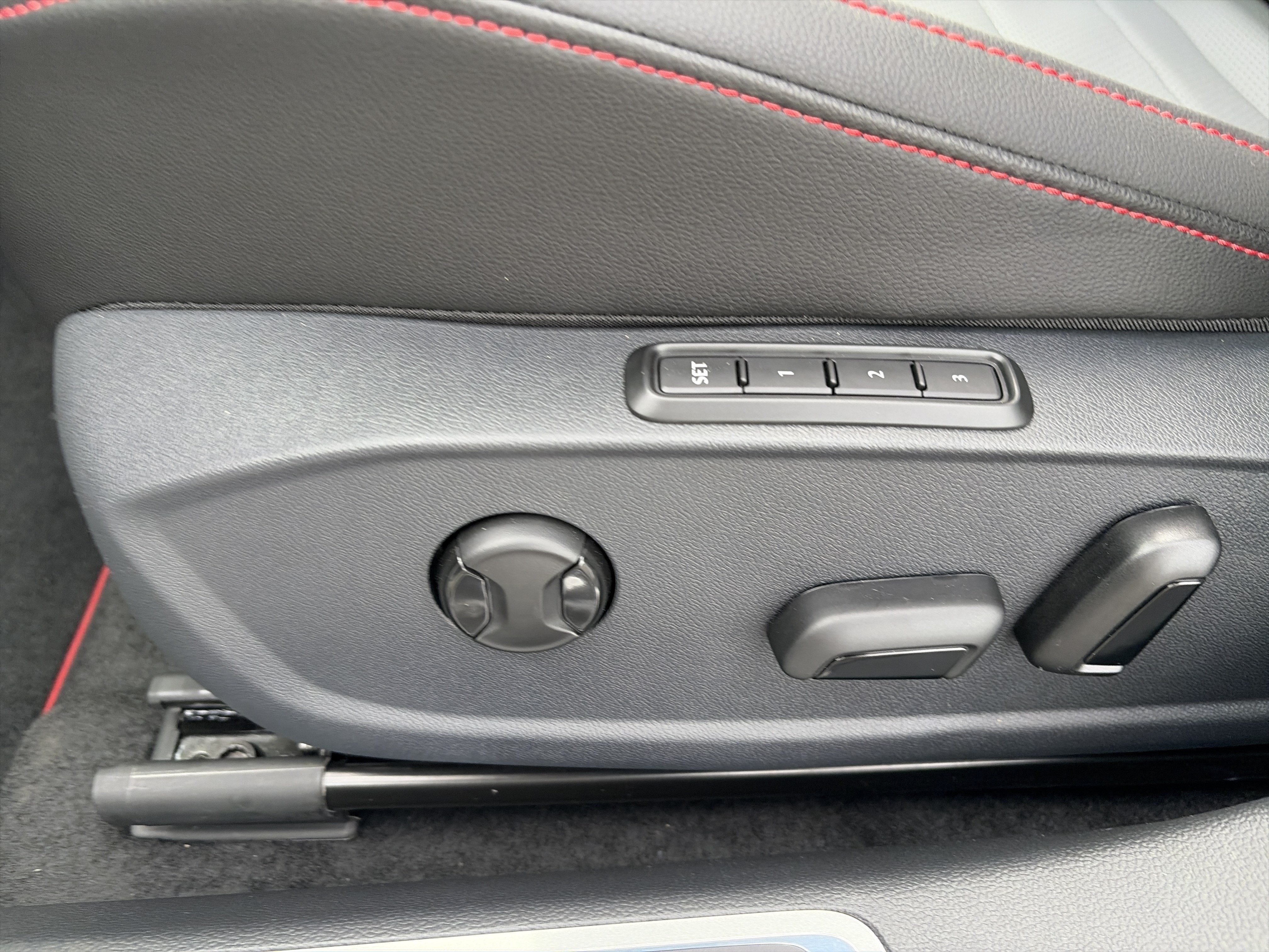 New 2027 Volkswagen Jetta GLI Autobahn FWD image 12