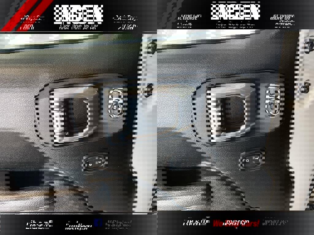 Used 2024 Jeep Wrangler Sport S image 14