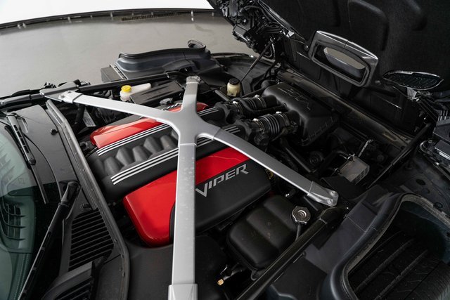 Used 2014 SRT Viper GTS w/ GTS Laguna Interior Package image 27