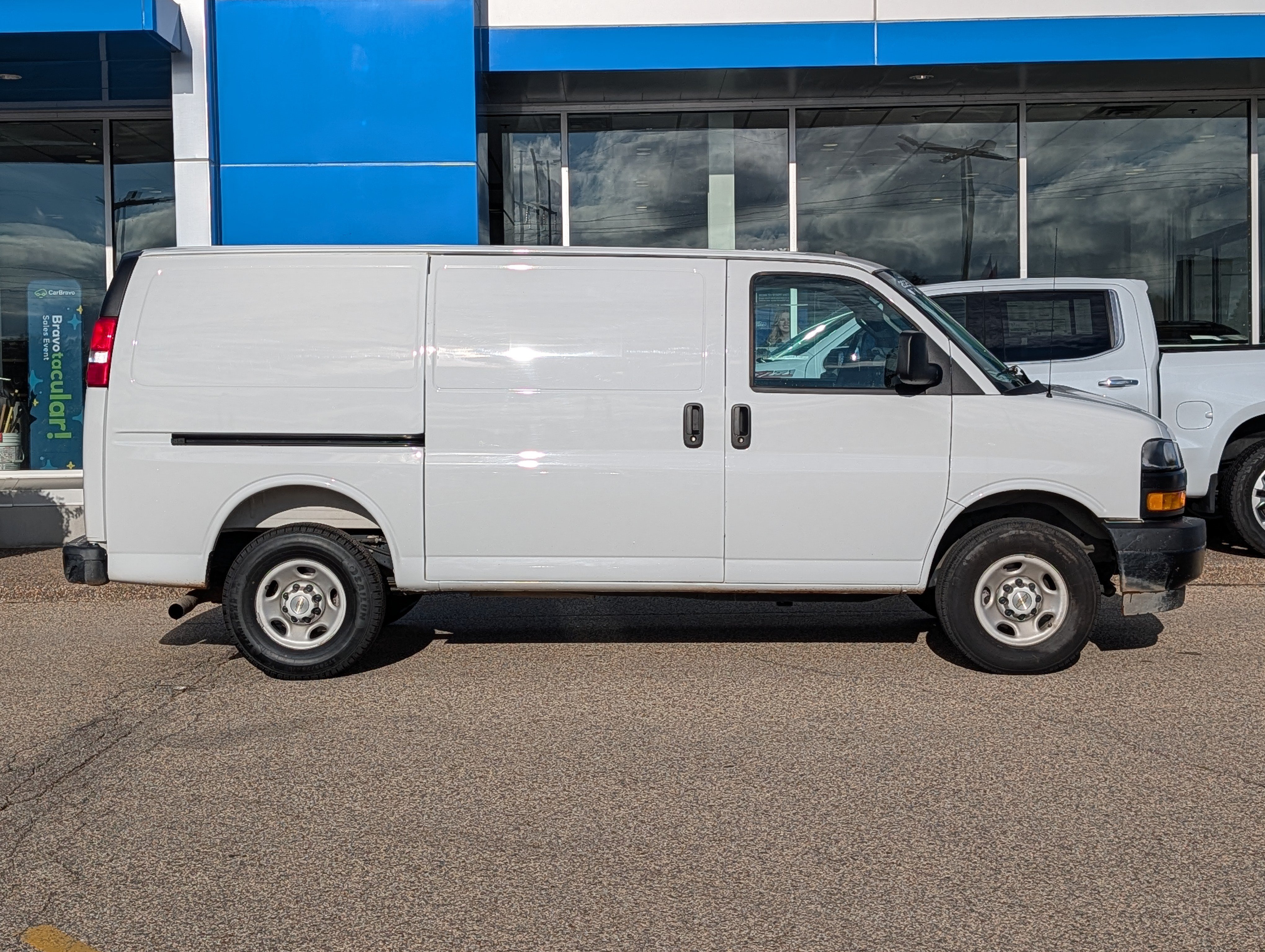 Certified 2025 Chevrolet Express 2500 w/ Driver Convenience Package RWD image 2