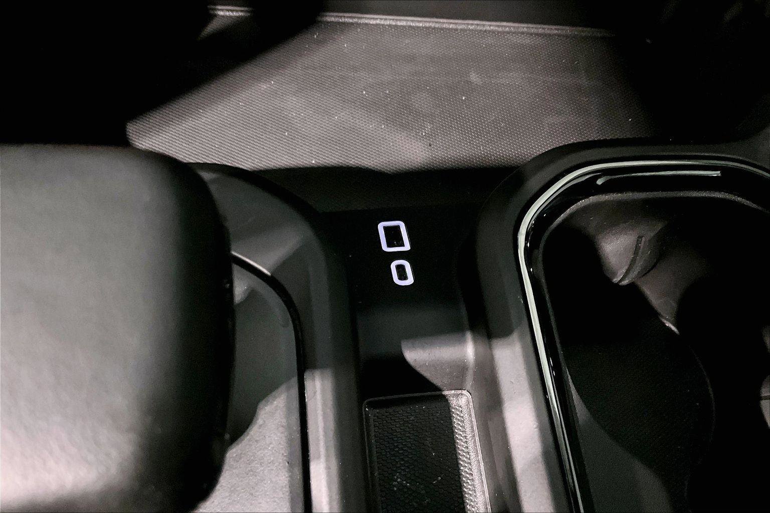 Used 2025 GMC Sierra 1500 AT4 w/ AT4 Premium Package image 33