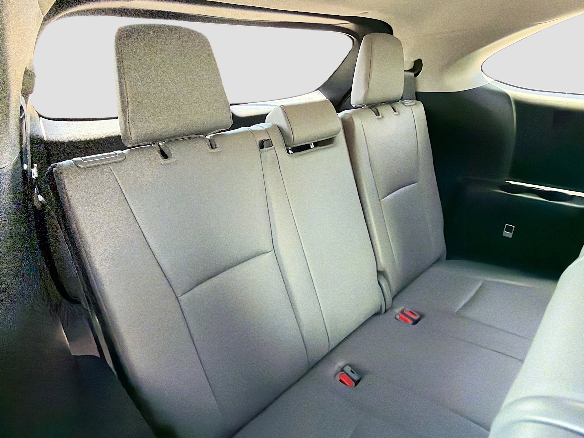 Used 2021 Toyota Highlander XLE AWD/4WD image 20