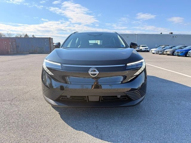 New 2026 Nissan Leaf Platinum+ w/ Cargo Package (Platinum+) FWD image 3