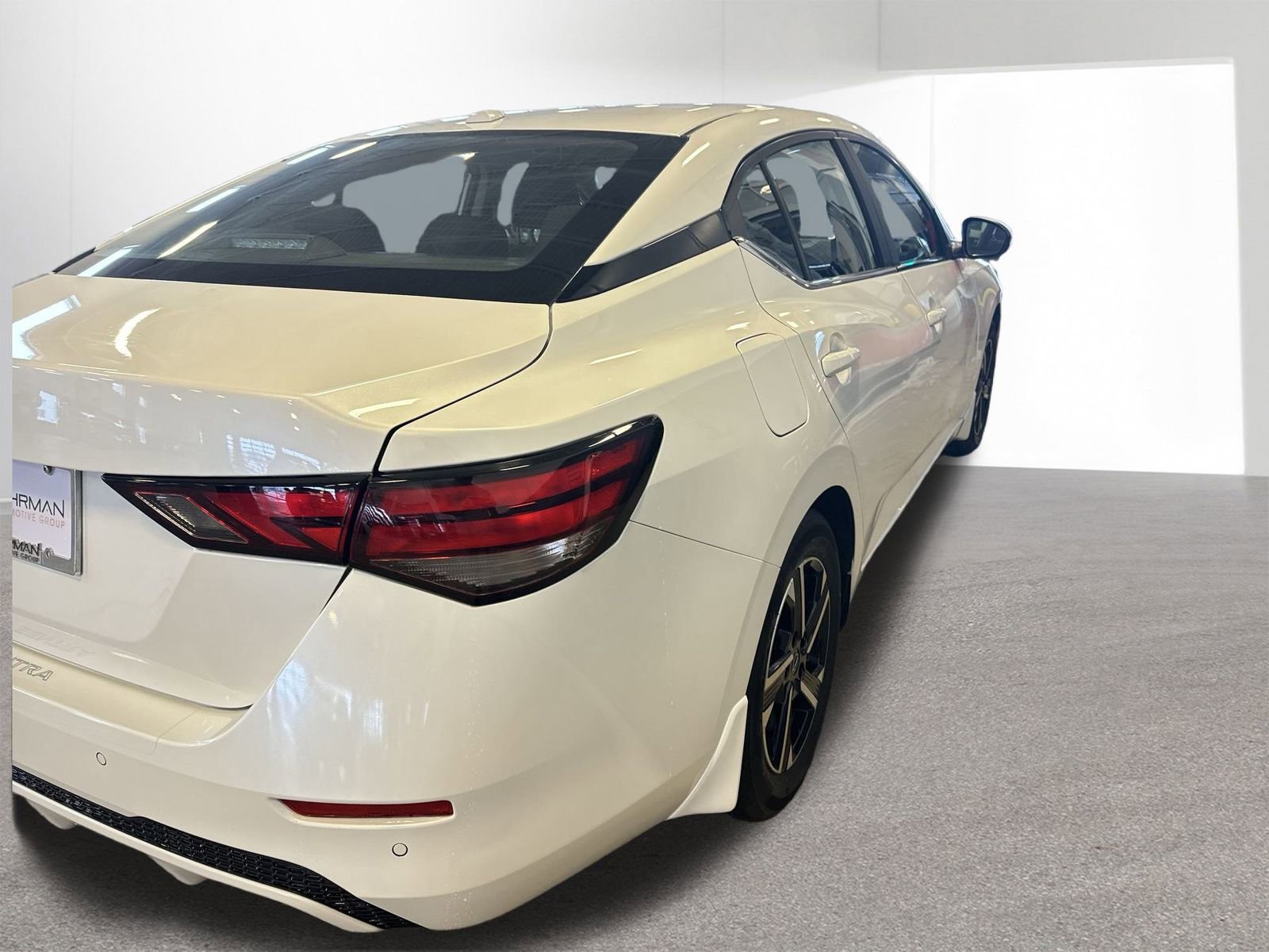 Used 2025 Nissan Sentra SV image 35