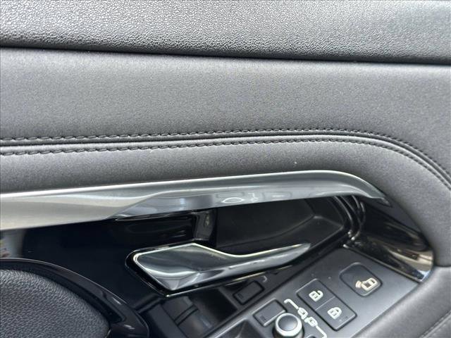Used 2021 Land Rover Range Rover Evoque SE AWD/4WD image 13