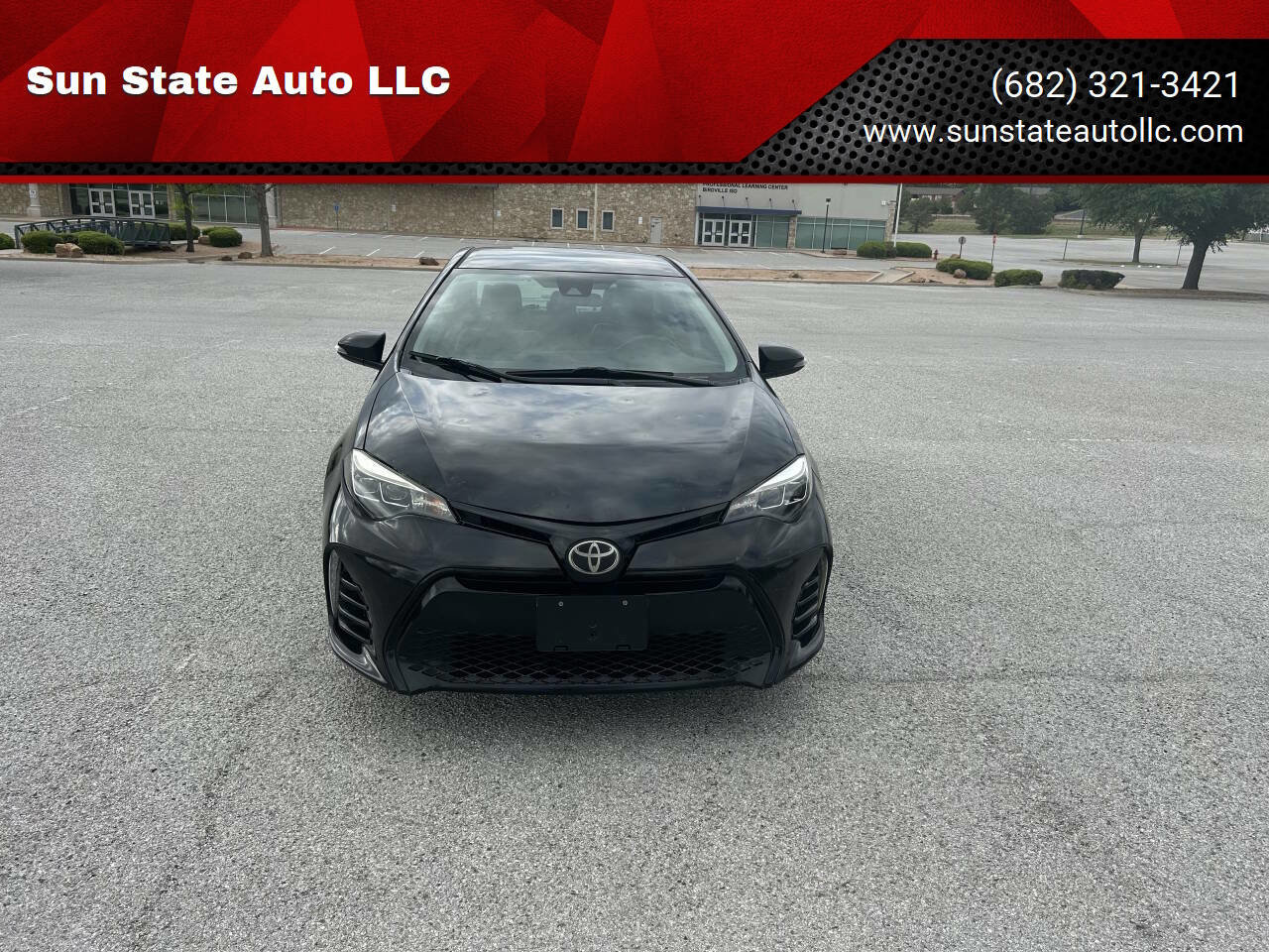 Used 2018 Toyota Corolla SE image 1