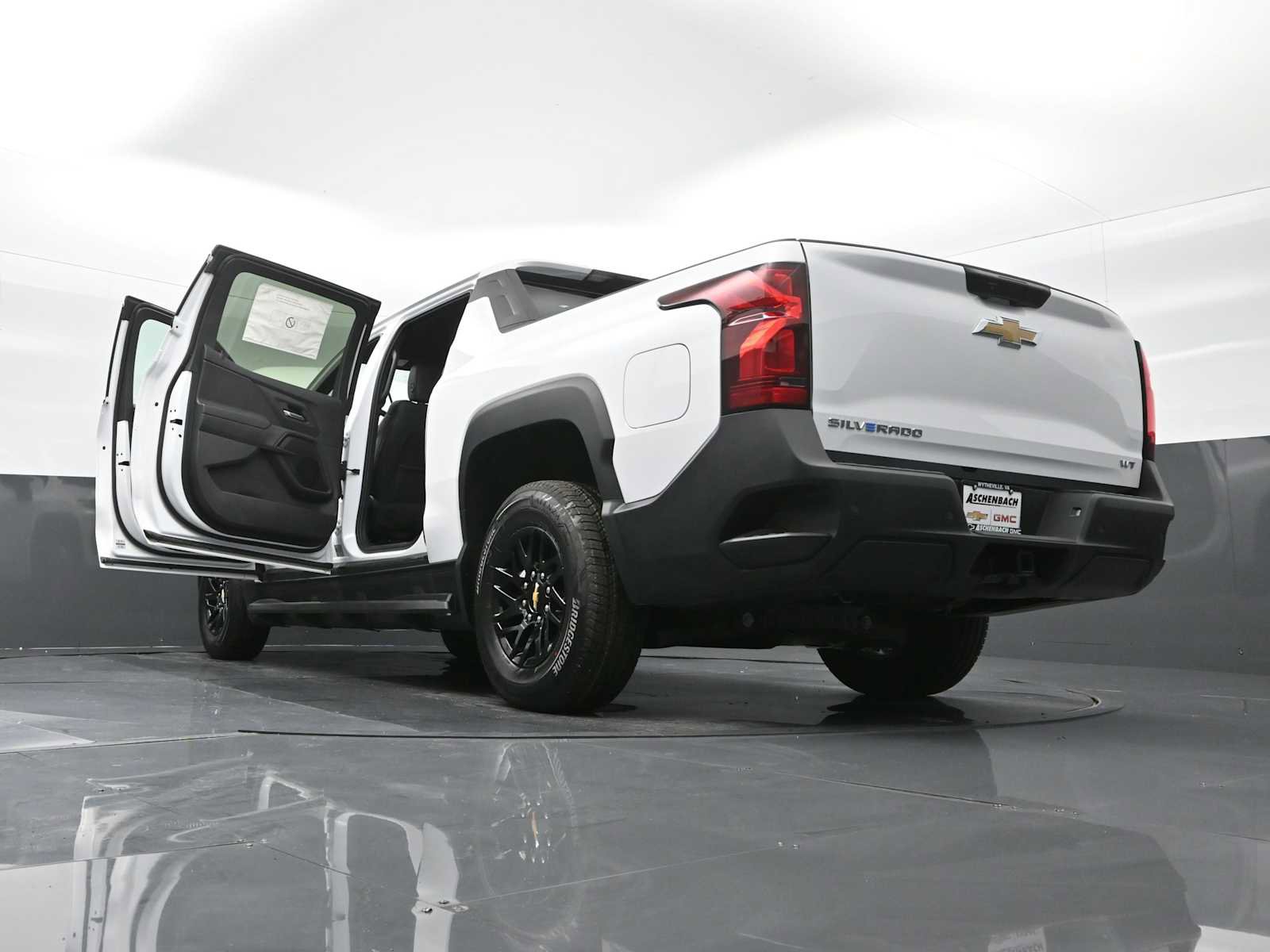 New 2024 Chevrolet Silverado EV W/T AWD/4WD image 32
