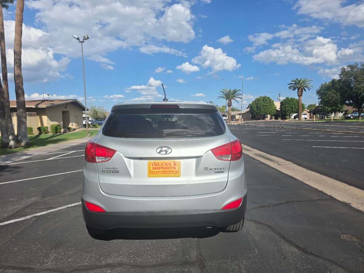Used 2010 Hyundai Tucson Limited w/ Premium Pkg 4 FWD image 12