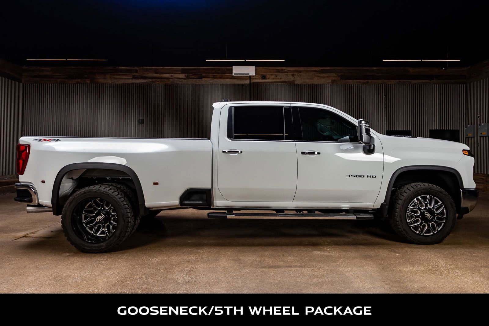 Used 2025 Chevrolet Silverado 3500 LTZ w/ LTZ Plus Package image 10