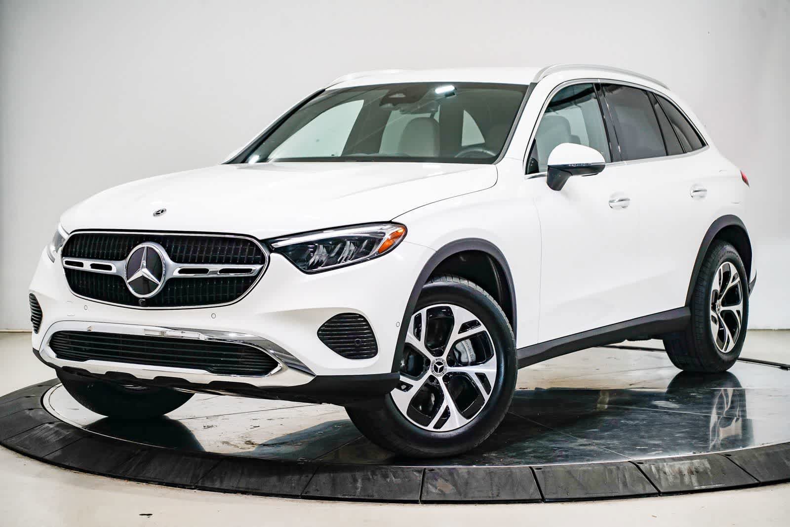 Certified 2025 Mercedes-Benz GLC 350e 4MATIC image 1
