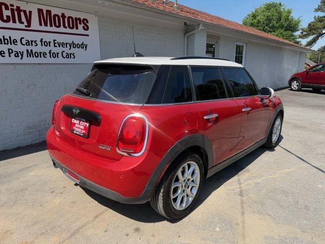 Used 2018 MINI Cooper 4-Door Hardtop FWD image 5