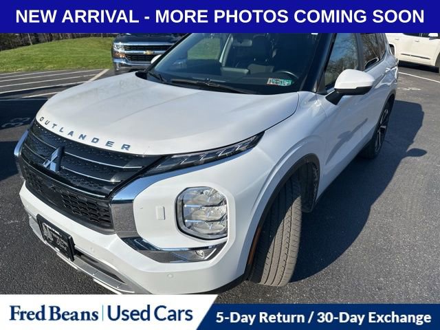 Used 2024 Mitsubishi Outlander SE image 1