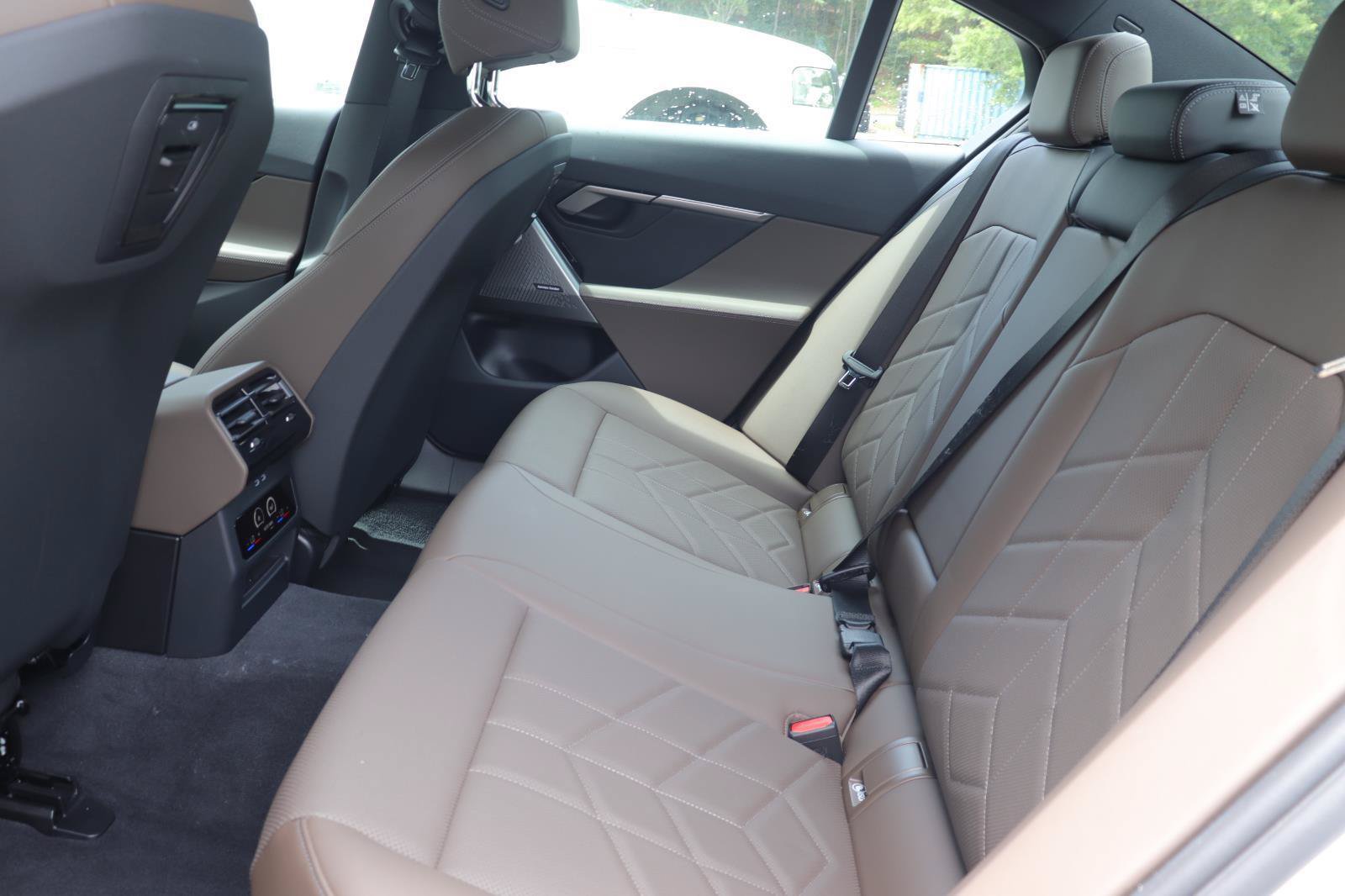 Used 2026 BMW 530i RWD image 14