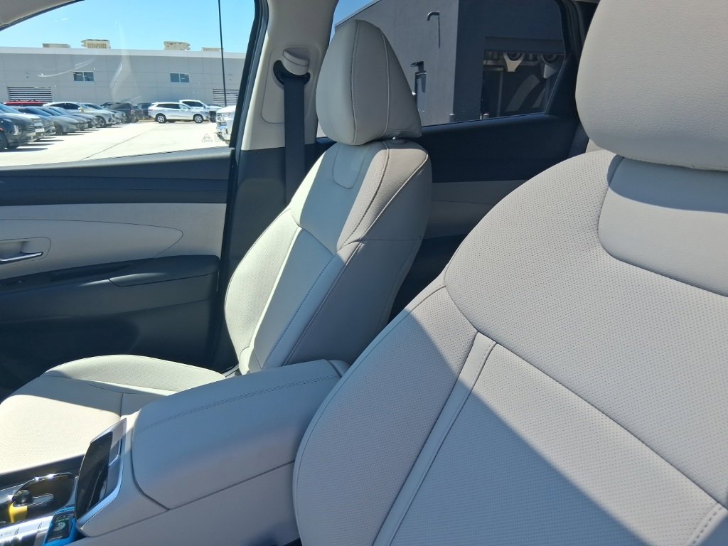 New 2025 Hyundai Tucson SEL image 18