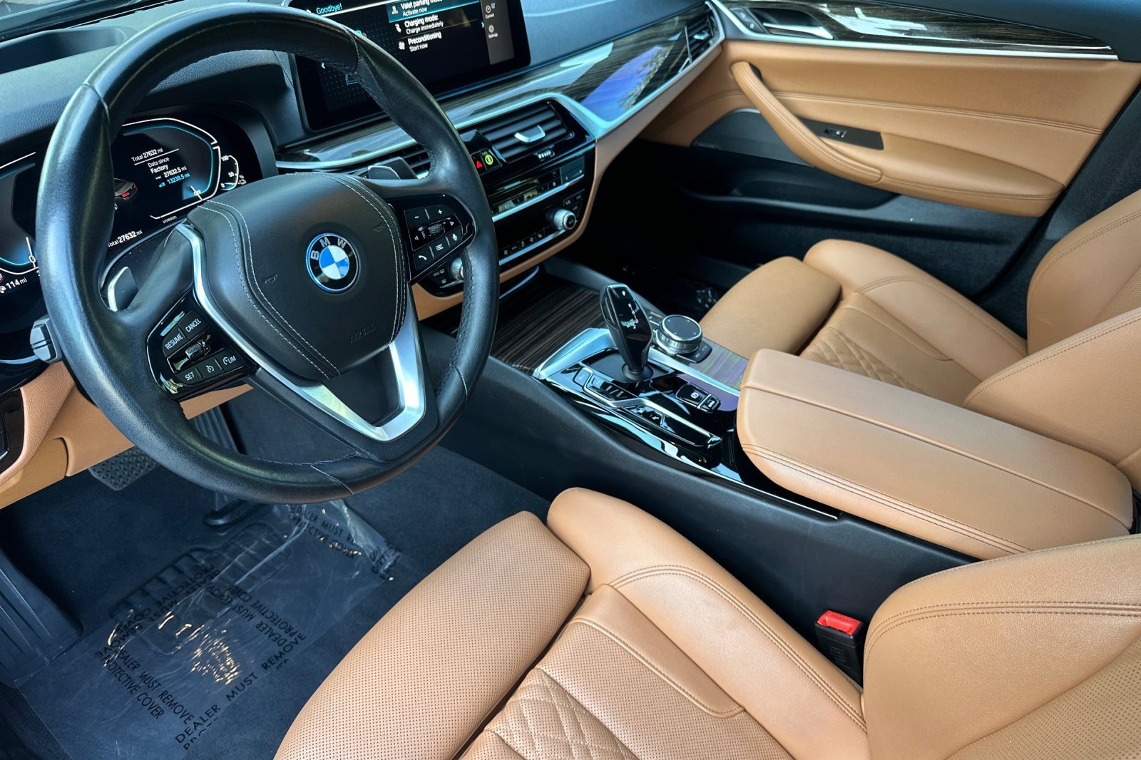 Used 2023 BMW 530e w/ Premium Package RWD image 11