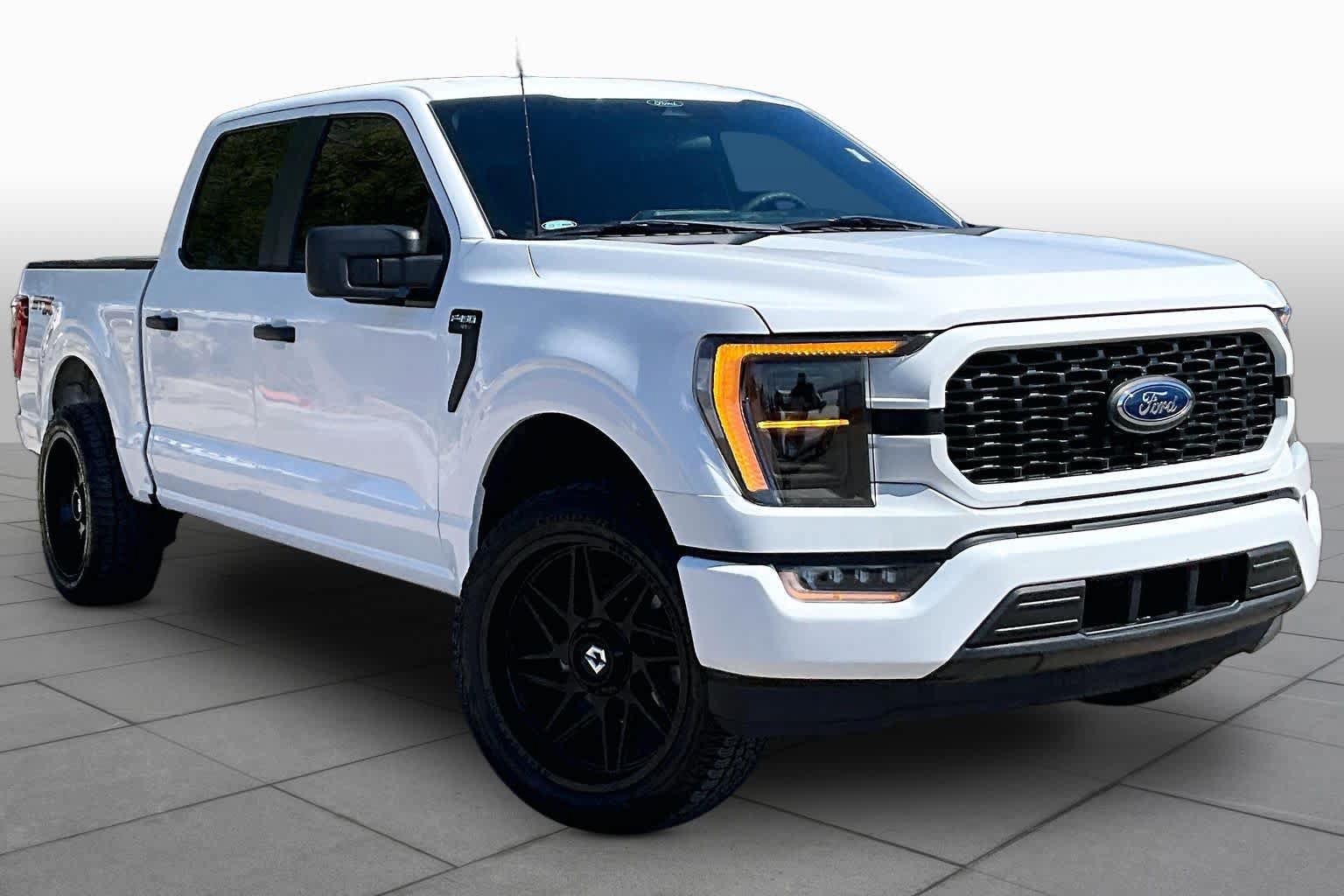 Certified 2022 Ford F150 XL w/ STX Appearance Package RWD image 3