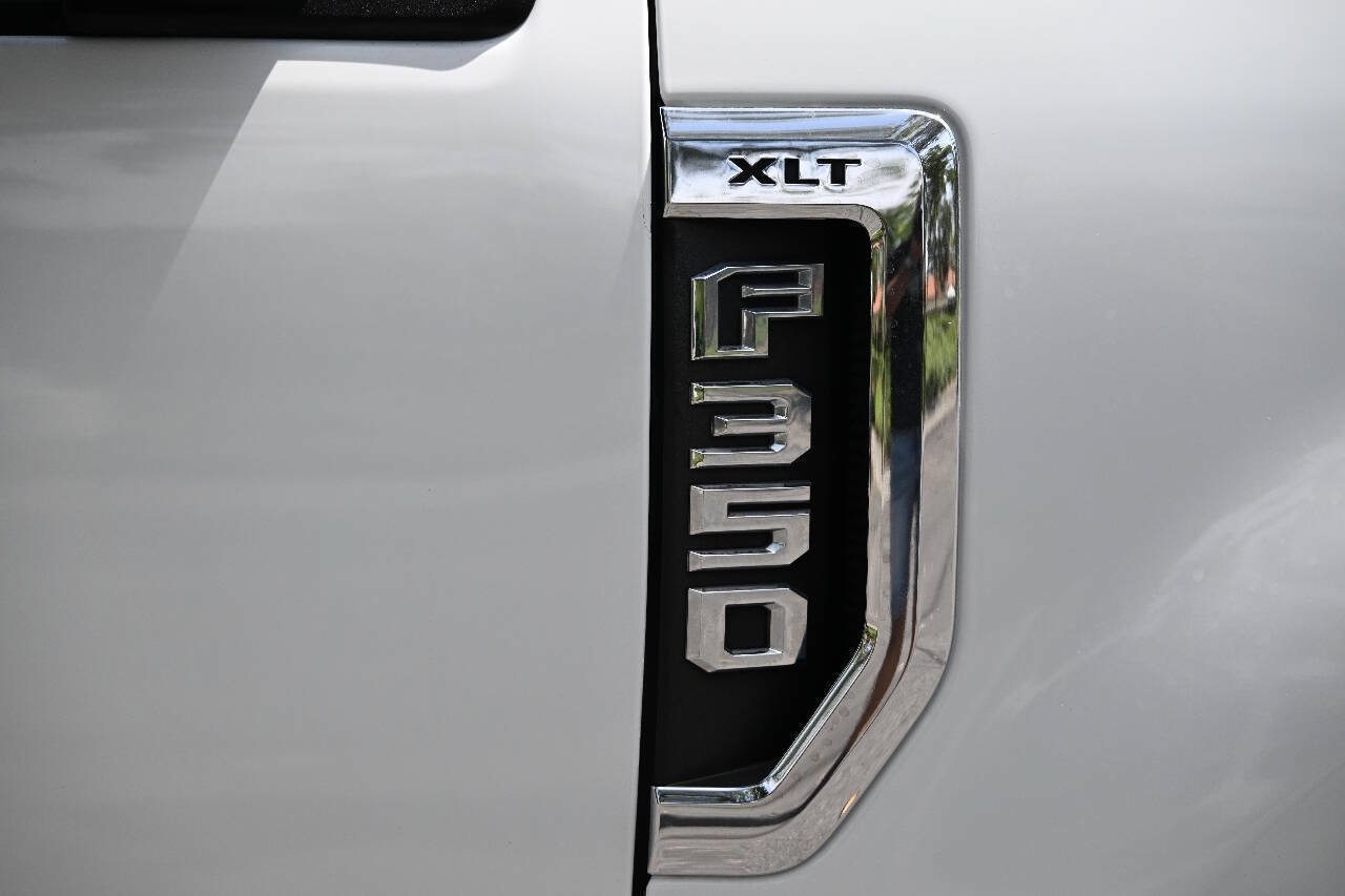 Used 2018 Ford F350 XLT w/ XLT Value Package RWD image 7
