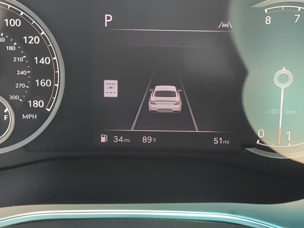 Used 2025 Genesis G70 3.3T Advanced image 28