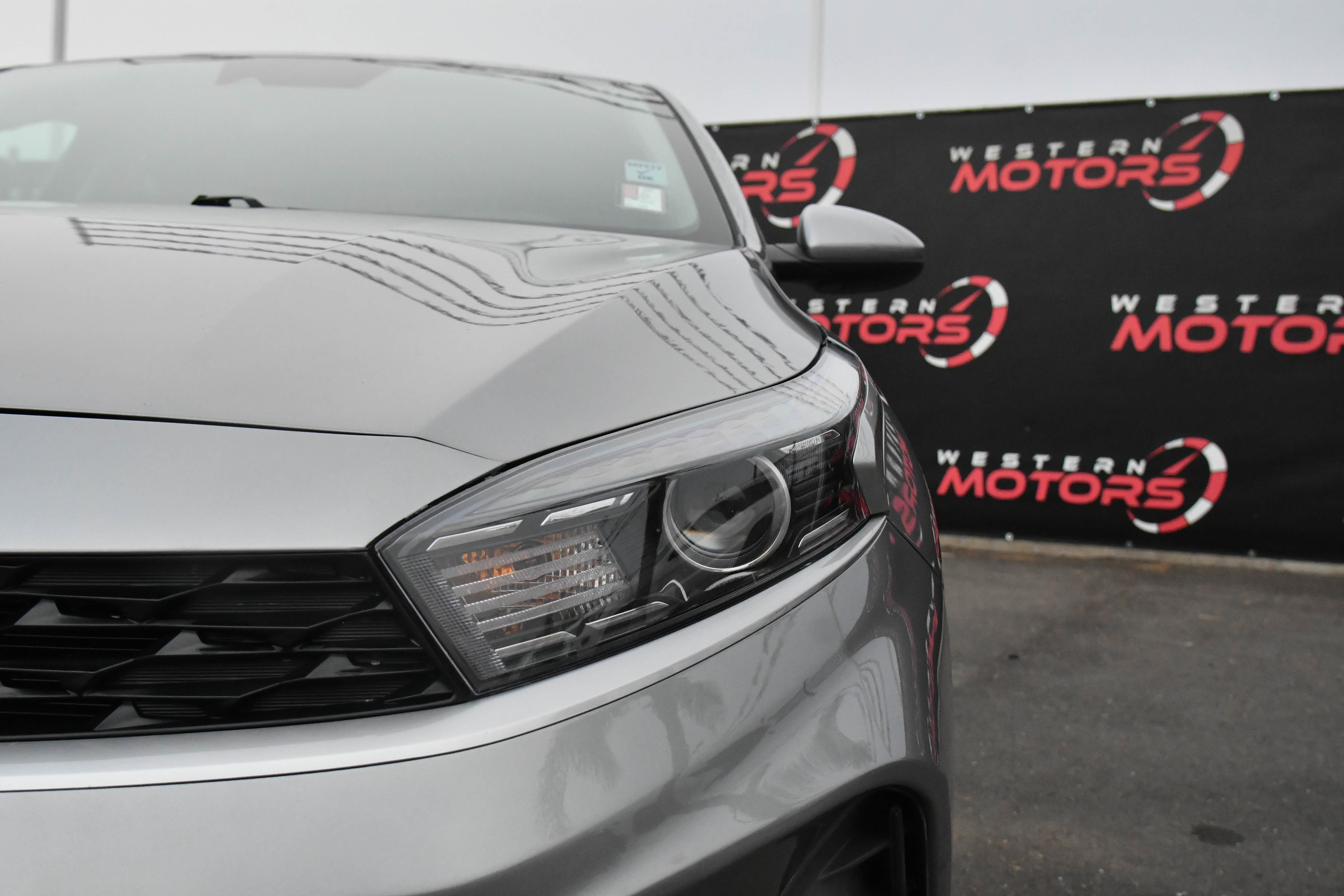 Used 2023 Kia Forte LXS image 11