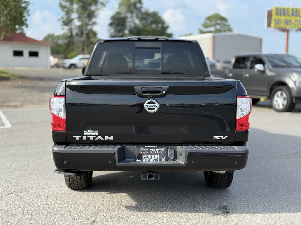 Used 2021 Nissan Titan SV w/ Accessory Utility Package RWD image 8