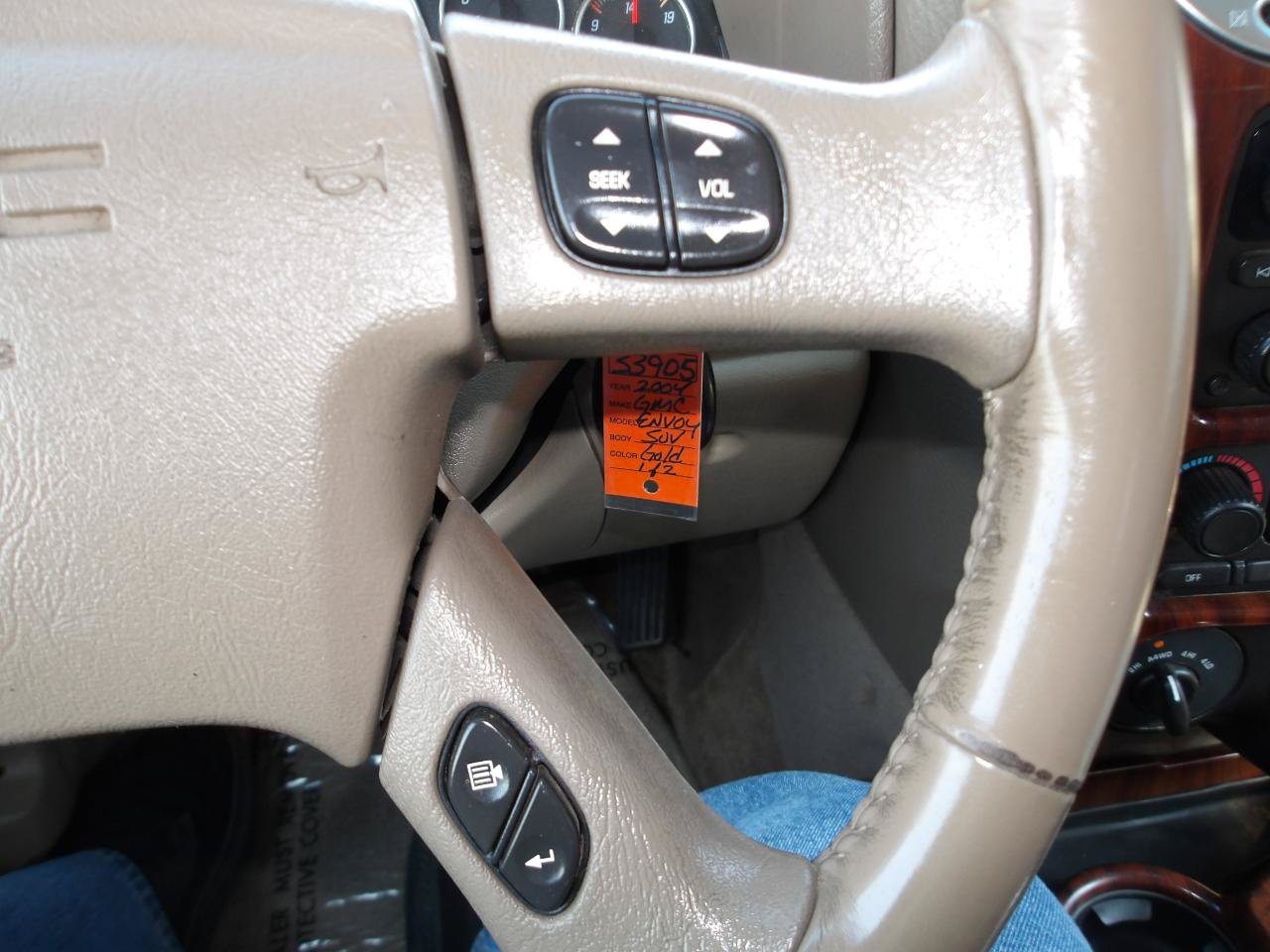 Used 2004 GMC Envoy XL SLT AWD/4WD image 16