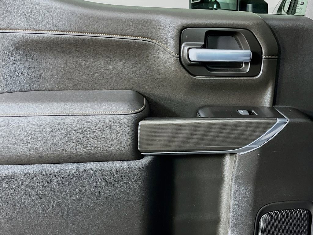 Used 2022 GMC Sierra 1500 AT4 w/ AT4 Premium Package image 32