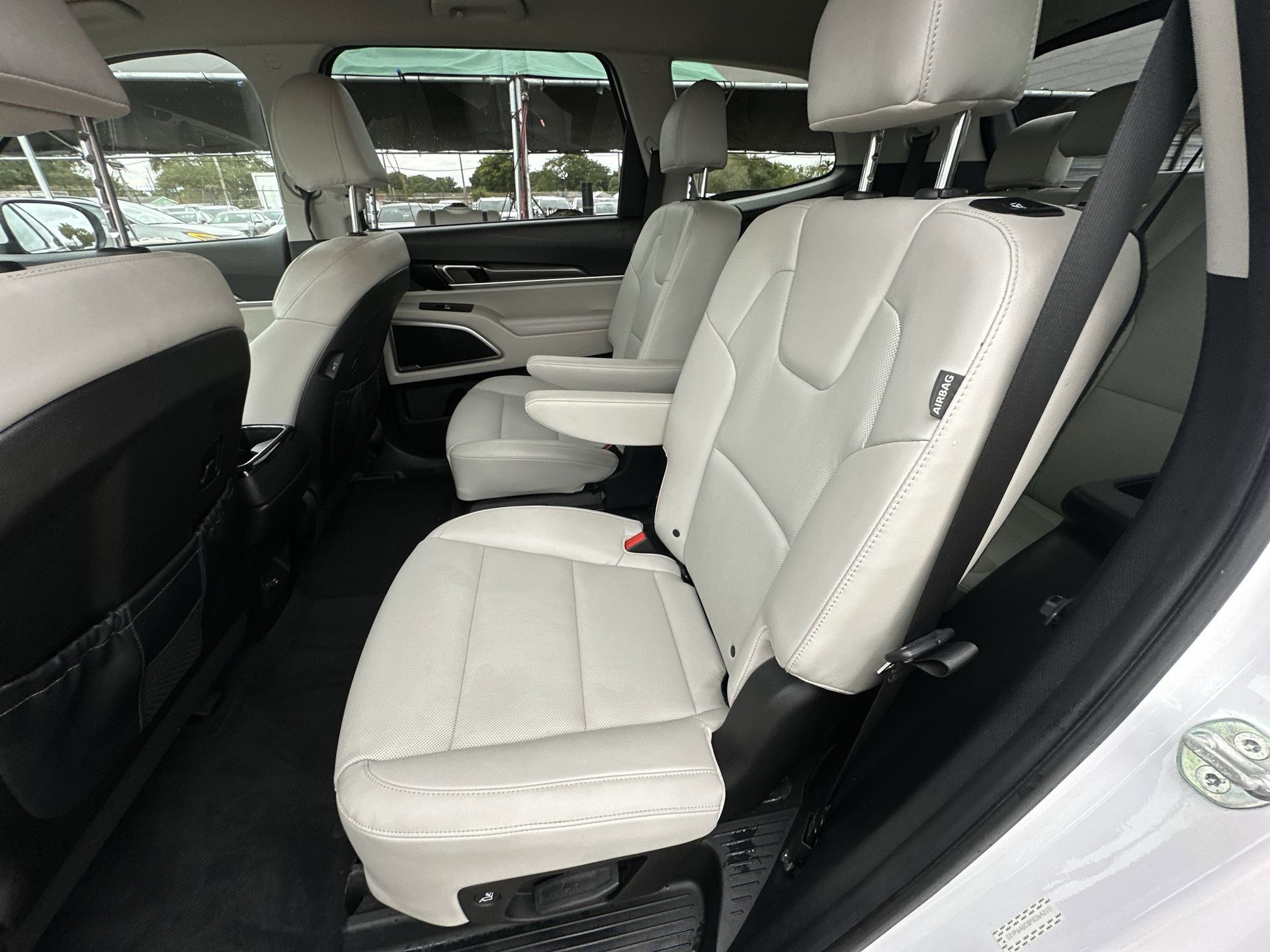 Used 2023 Kia Telluride S image 26