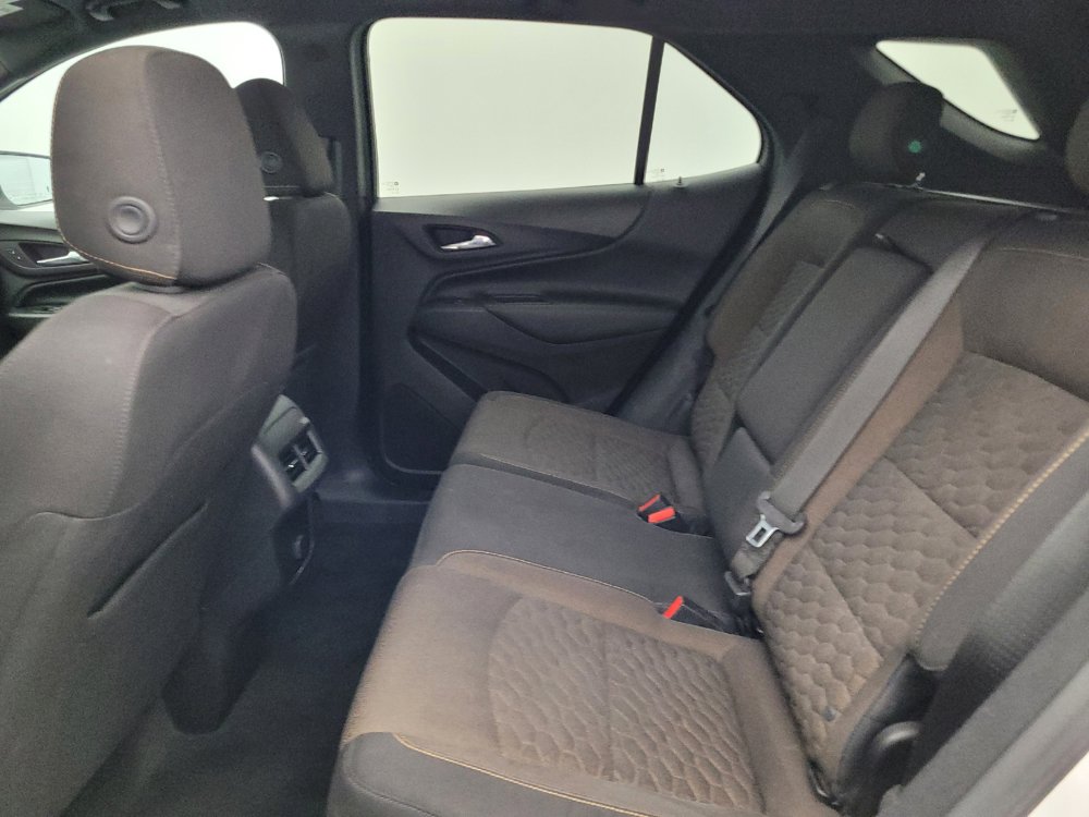 Used 2018 Chevrolet Equinox LT FWD image 18