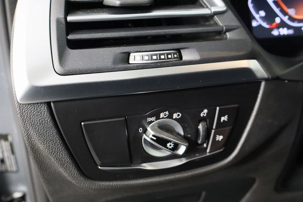 Used 2024 BMW X3 xDrive30i w/ Convenience Package image 24