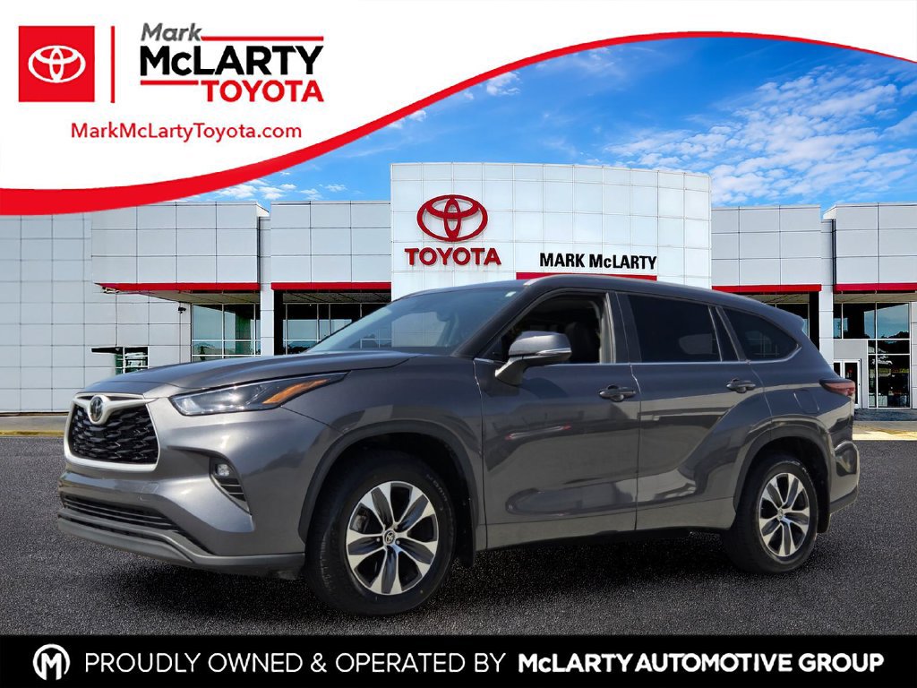 Used 2025 Toyota Highlander XLE
