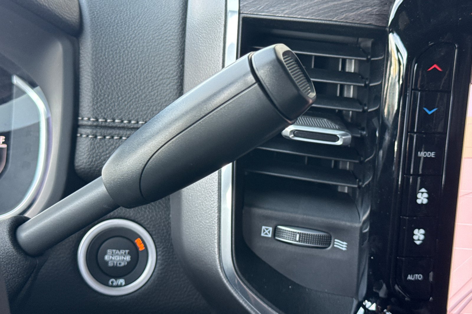 New 2026 RAM 2500 Laramie AWD/4WD image 20