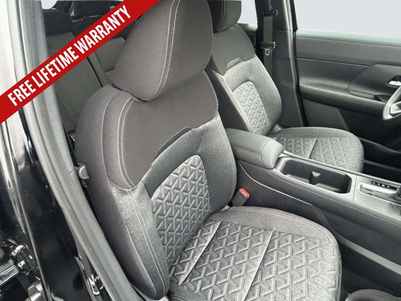 New 2026 Nissan Kicks SV w/ SV Premium Package FWD image 20