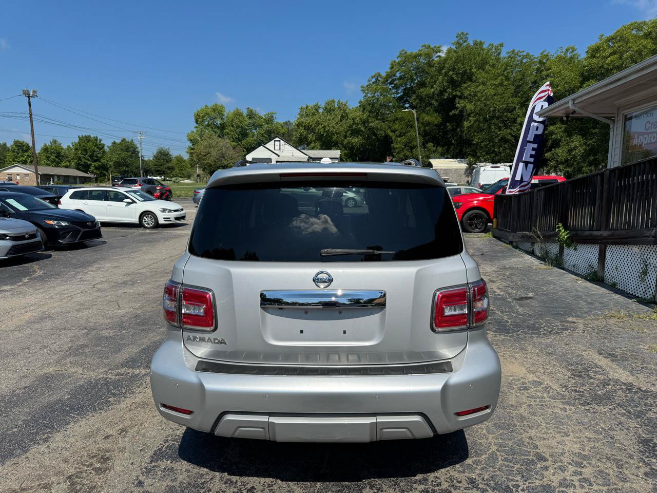 Used 2018 Nissan Armada SV w/ Driver Package AWD/4WD image 9