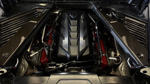 Used 2024 Chevrolet Corvette Stingray Premium Cpe w/ Z51 Performance Package RWD image 33