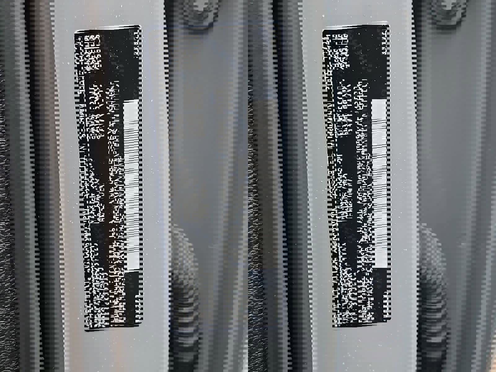 Used 2024 Volvo XC40 B5 Ultimate w/ Protection Package Premier image 38