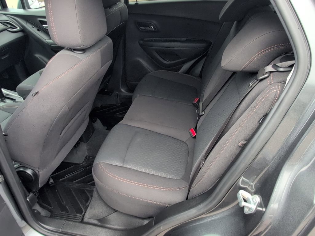 Used 2020 Chevrolet Trax LS w/ Tint and Cruise Package image 15