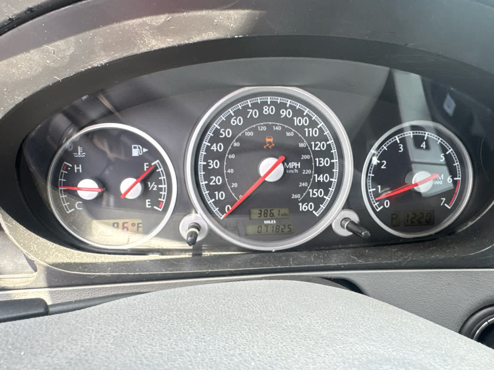 Used 2004 Chrysler Crossfire Coupe RWD image 6