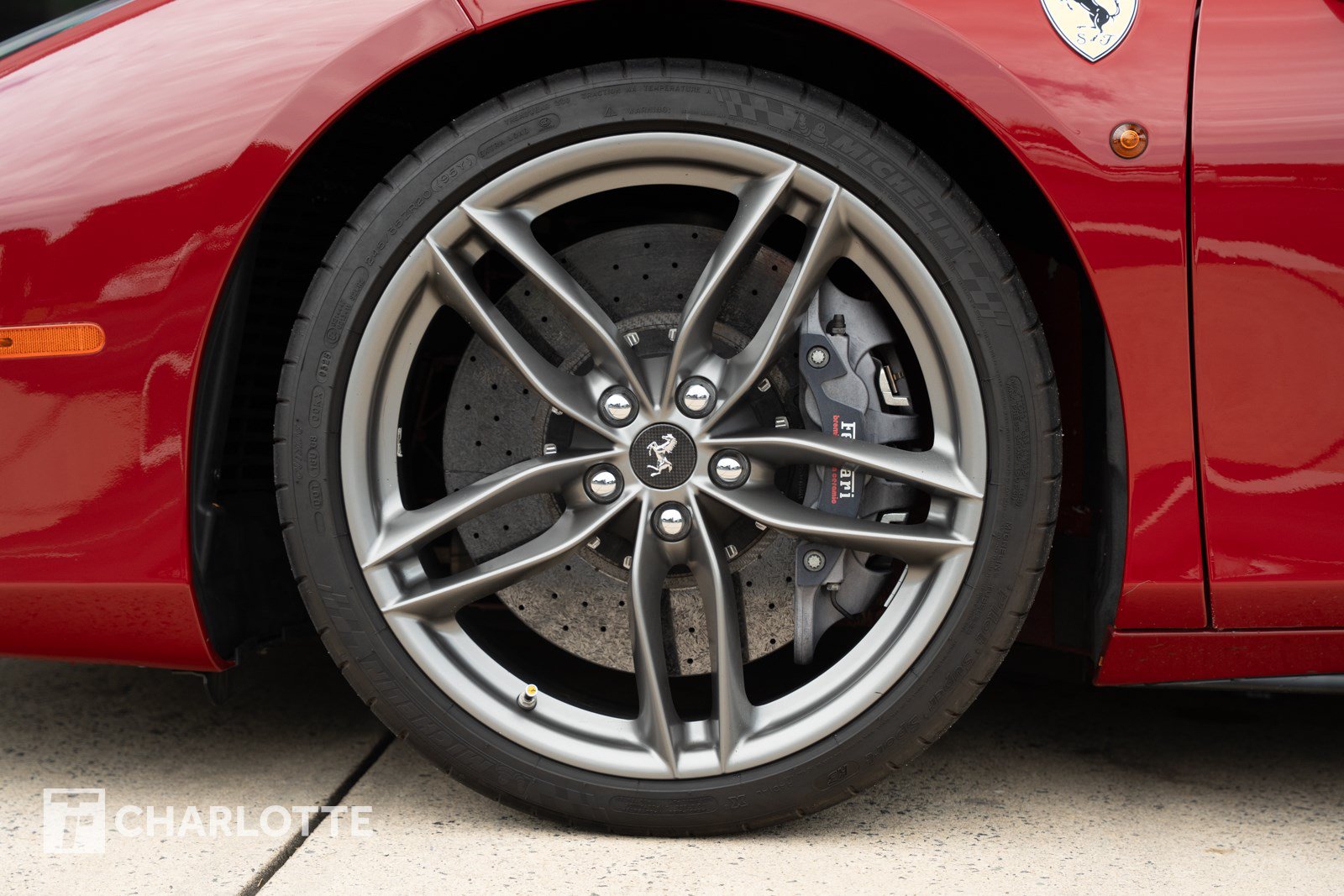 Used 2017 Ferrari 488 GTB RWD image 13