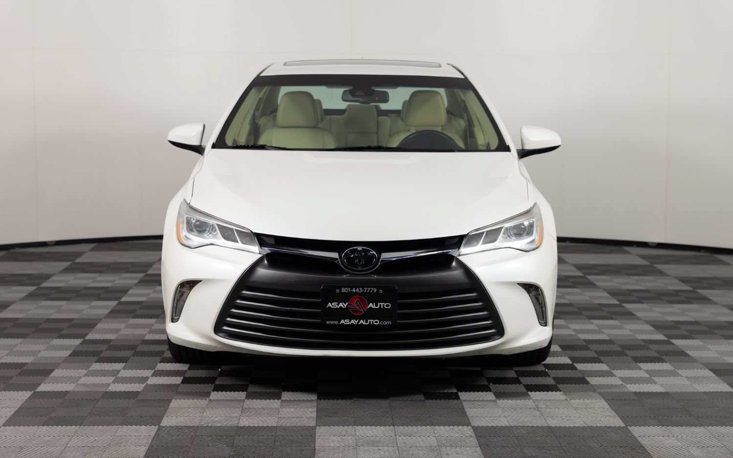 Used 2017 Toyota Camry XLE w/ Advanced Technology Package FWD image 12