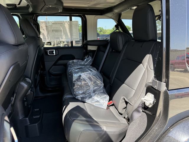 New 2025 Jeep Wrangler Sahara w/ Technology Group image 17