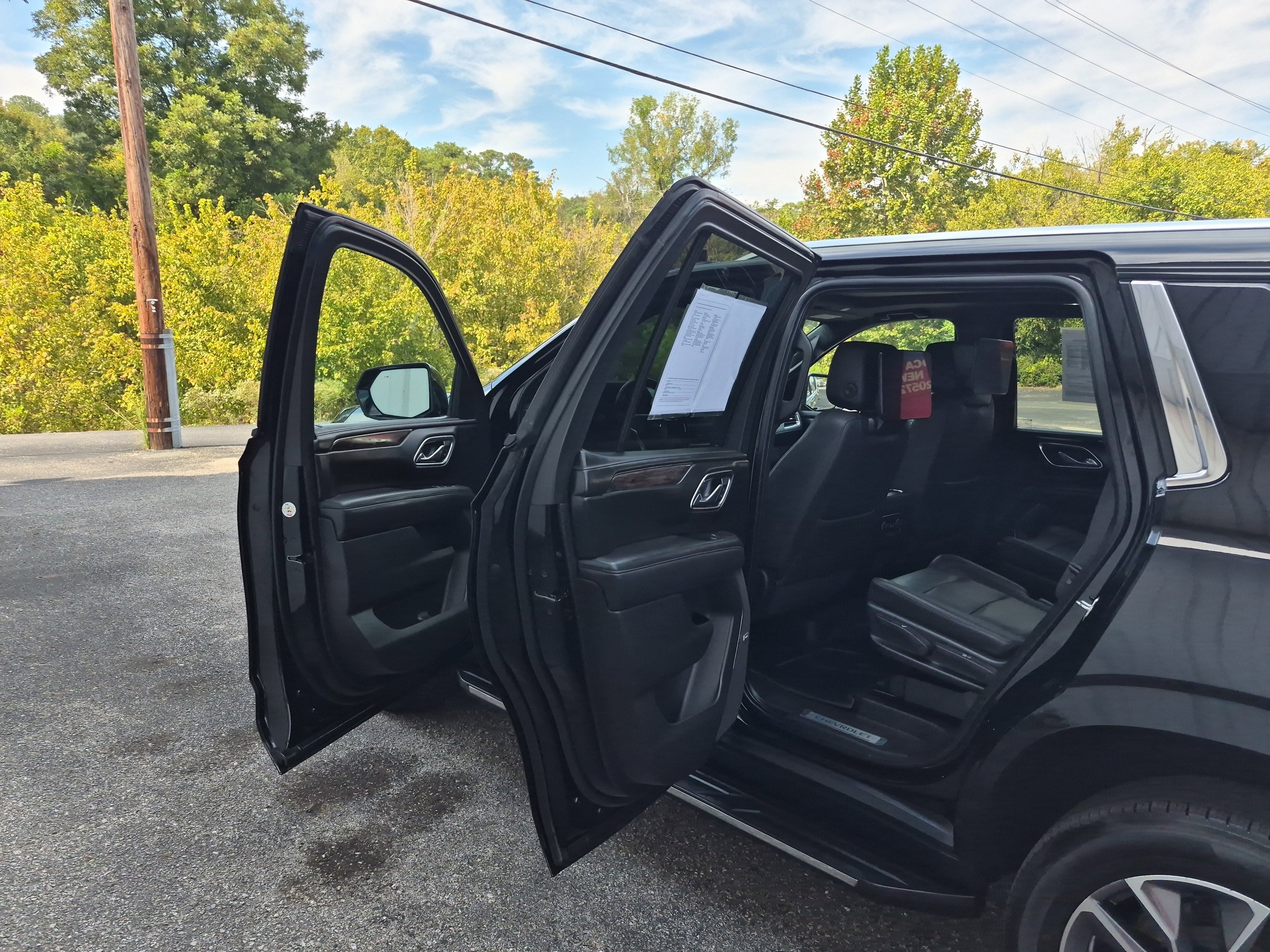 Used 2021 Chevrolet Tahoe LT w/ LT Signature Plus Package image 14