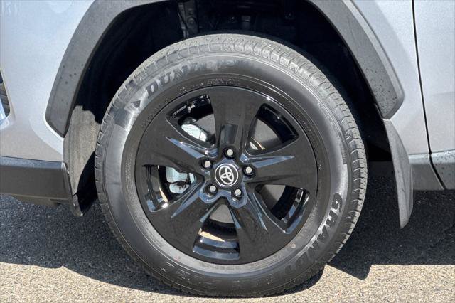 Certified 2021 Toyota RAV4 XLE w/ XLE Grade Weather Package AWD/4WD image 30