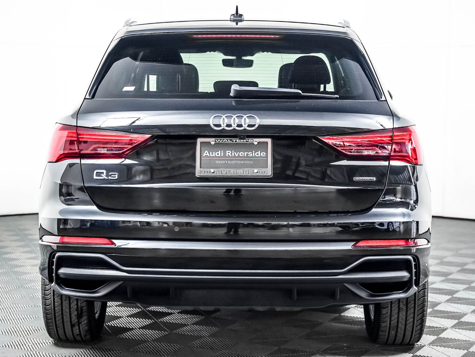 Used 2023 Audi Q3 2.0T Premium Plus w/ Premium Plus Package AWD/4WD image 7
