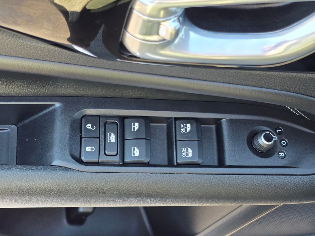 Used 2023 Jeep Compass Altitude image 13