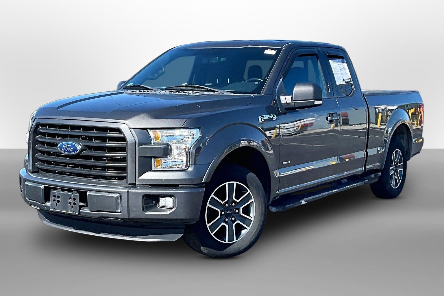 Used 2016 Ford F150 XLT w/ Equipment Group 302A Luxury RWD image 13