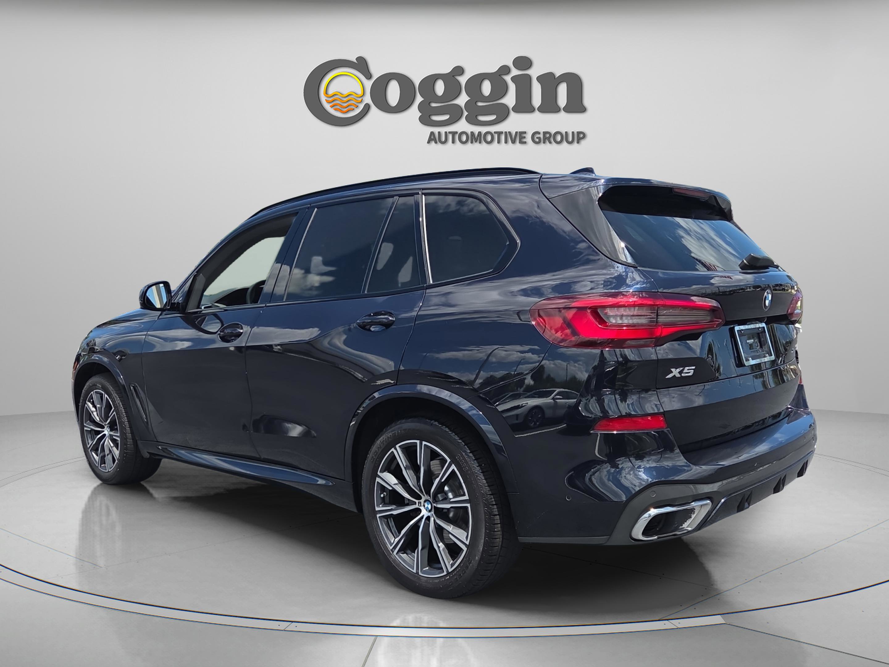 Used 2021 BMW X5 xDrive40i w/ M Sport Package AWD/4WD image 3