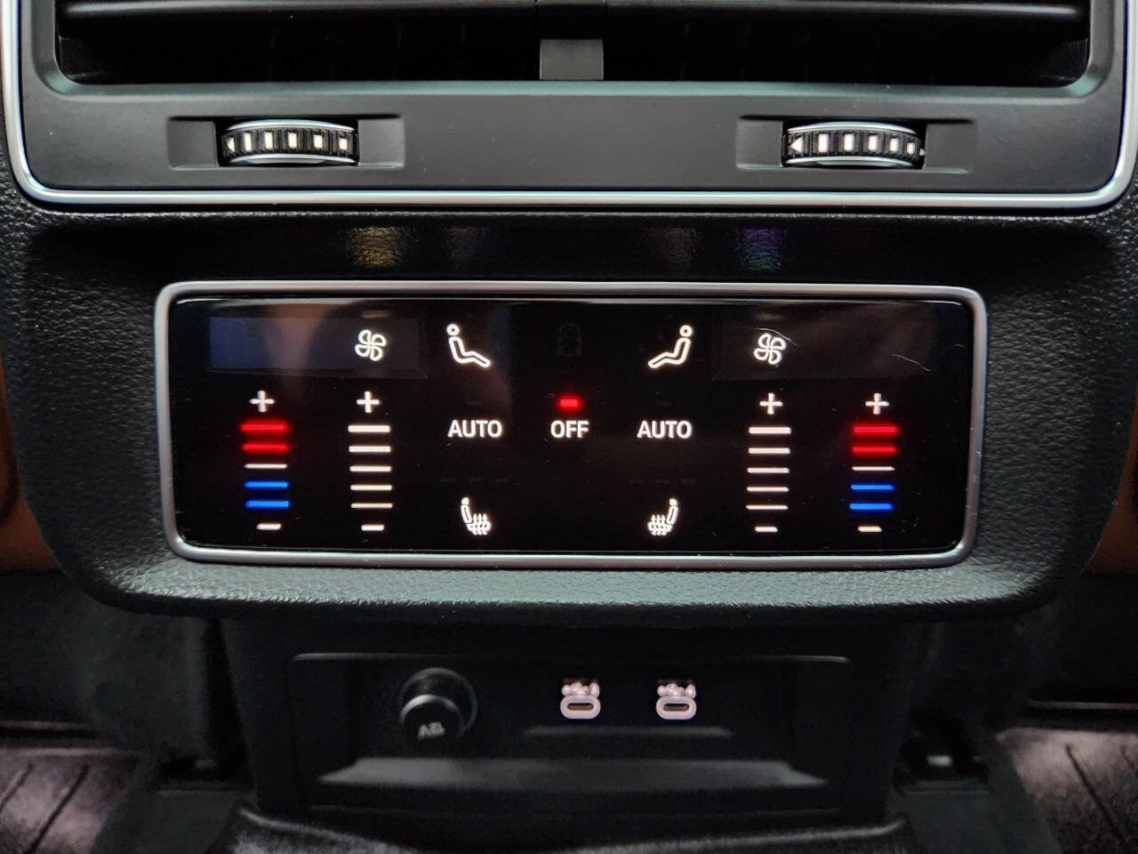Used 2021 Audi Q8 Premium Plus w/ Premium Plus Package image 21