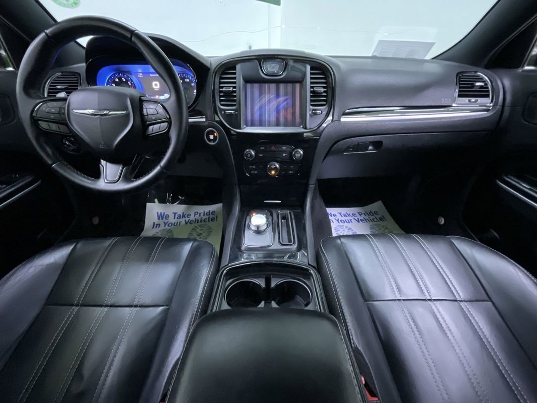 Used 2017 Chrysler 300 S image 19