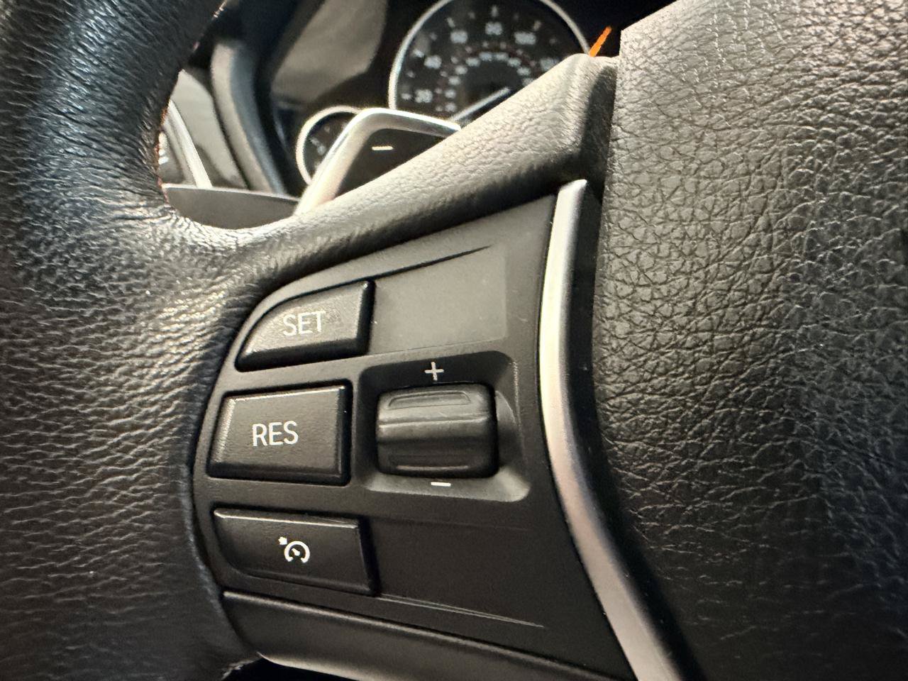 Used 2018 BMW 330i Sedan RWD image 30